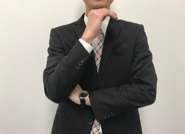 考える男性